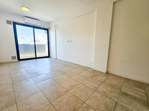 Venta departamento de un dormitorio con amplio balcón, República de la Sexta, Rosario.