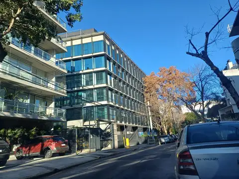 Oficina en Venta con 5 cocheras