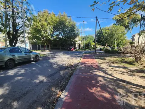 Terreno en Venta 14  mts Fondo