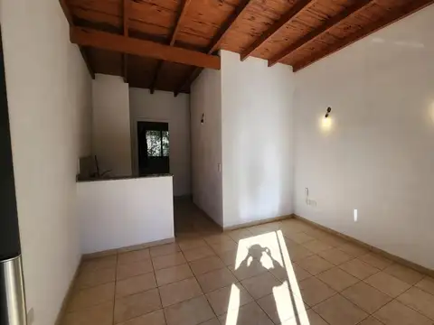 Depto Tipo Casa 2 ambientes con 1 baño