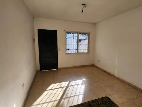 Depto Tipo Casa en Venta de 1 dormitorio