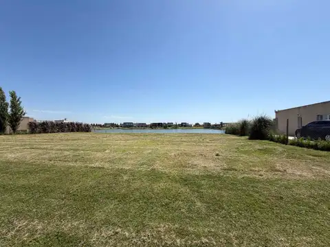 Terreno en Venta de 854,0 m2