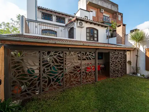 Venta Casa 7 ambientes San Isidro jardin y parrilla