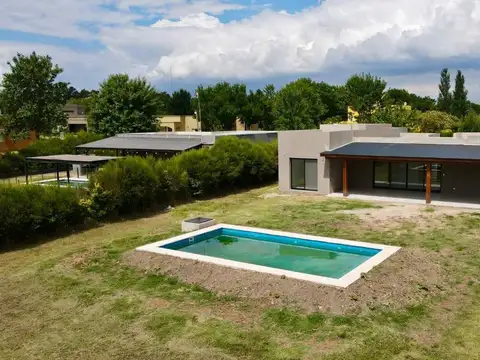 Casa en Venta en Altos De Manzanares, USD 250.000