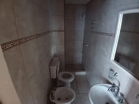 Casa - Alquiler - Argentina, Tres de Febrero - Moreno 4608