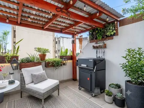 VENTA - DEPARTAMENTO - 2 AMBIENTES - LUMINOSO - CON BALCÓN - EN MONSERRAT