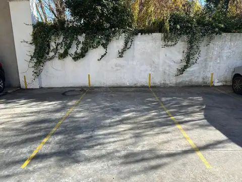 VENTA COCHERA NRO. 3 DESCUBIERTA EN LANUS OESTE