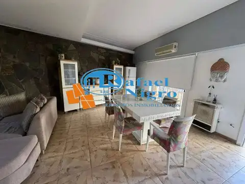 Casa 5 ambientes con 2 baños