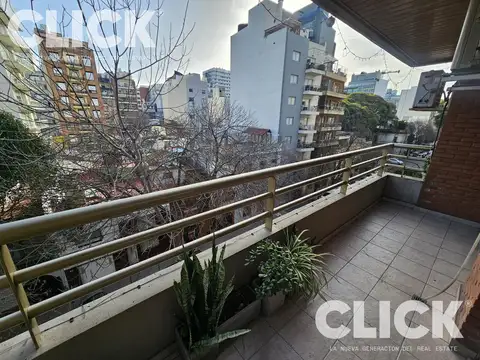 ALQUILER - 4 ambientes c/balcón y cochera cubierta en Caballito Norte