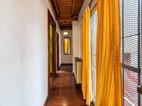 CASA EN VENTA 5 AMBIENTES EN SAENZ PEÑA. LOTE PROPIO!