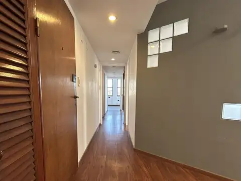 Oficina en Alquiler 50 años