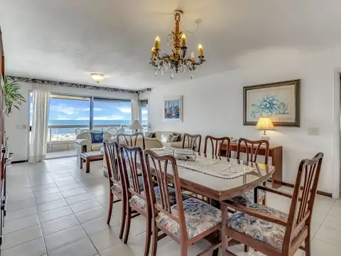 Departamento en Alquiler de 4 ambientes