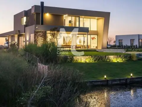 Casa en venta en Puertos del Lago