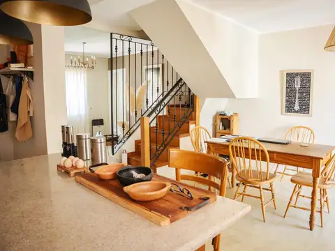 VENTA CASA EN BARRIO SMITHFIELD. PERITO MORENO 640, ZÁRATE