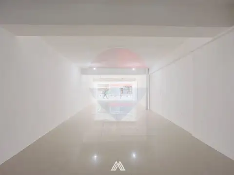 VENTA LOCAL COMERCIAL SOBRE 18 DE JULIO, CORDÓN