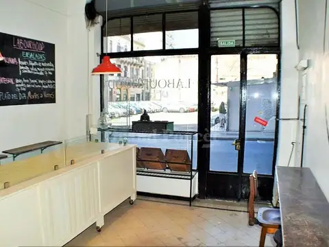 Local Comercial con Entrepiso