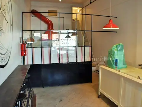Local Comercial con Entrepiso