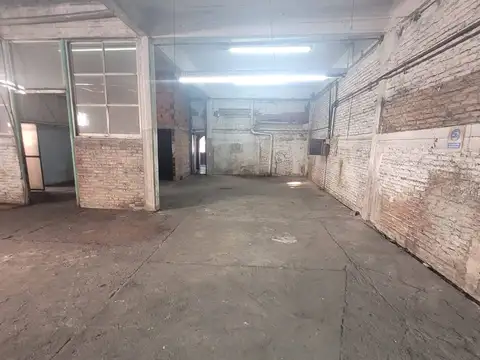 Galpon en Alquiler 1  mts Fondo