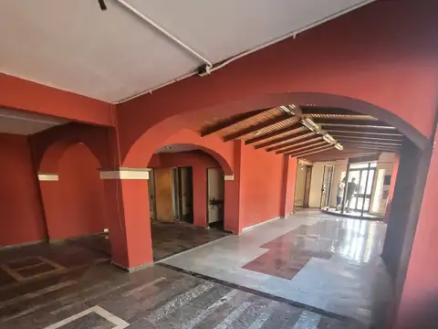 Avenida General Mosconi 1800