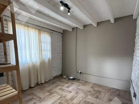 Casa 5 ambientes con 1 baño