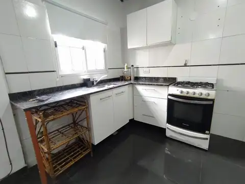 Depto Tipo Casa 2 ambientes con 1 baño