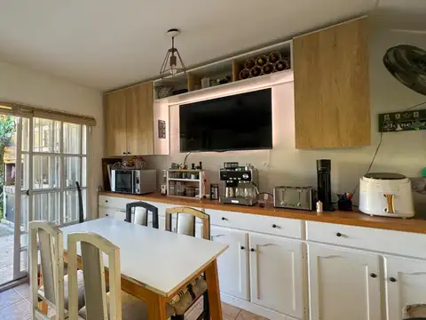 Casa 4 ambientes con 3 baños