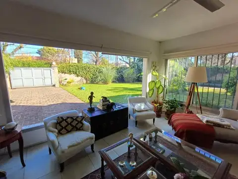 Casa 5 ambiente Lomas San Isidro con pileta parque y quincho