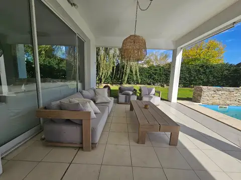 Casa en Alquiler al Noroeste