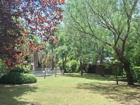Venta Chalet 2 amb, sobre lote de 730m2. Parque Sakura, Exaltacion de la Cruz. Apto Credito