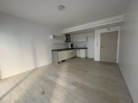 Departamento en Alquiler en Parque Chas, $ 850.000
