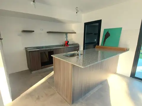 Casa en Venta en Moreno, USD 138.000