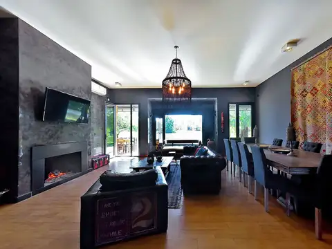 Casa en Venta en Vicente Casares, USD 700.000