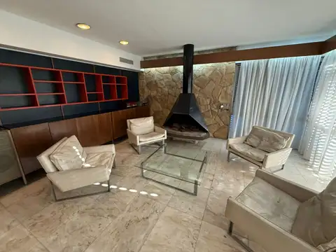 Casa 5 ambientes con 5 baños