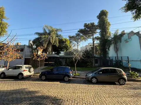 AV  SALVADOR MARIA DEL CARRIL 4300