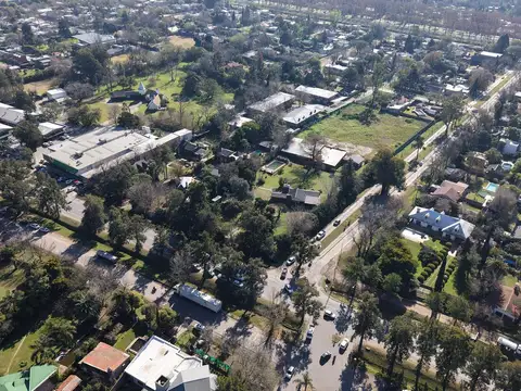 Terreno de esquina en  venta en FUNES