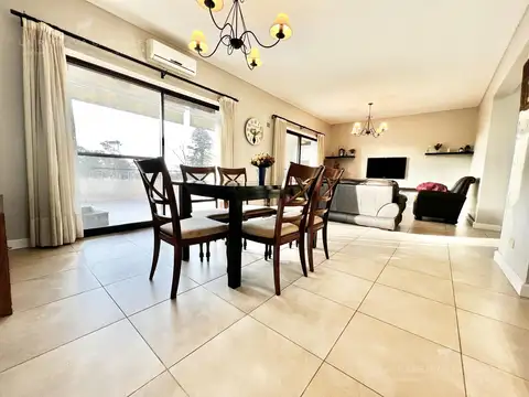 Departamento en Venta en Campana, USD 315.000