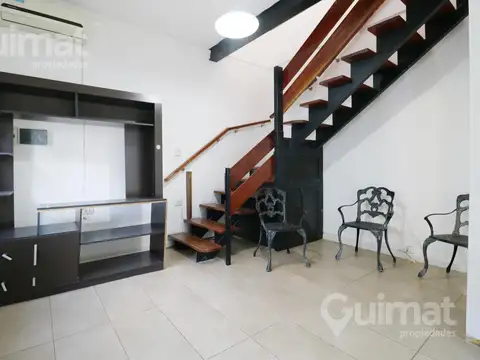 Depto Tipo Casa en Venta con 1 cocheras
