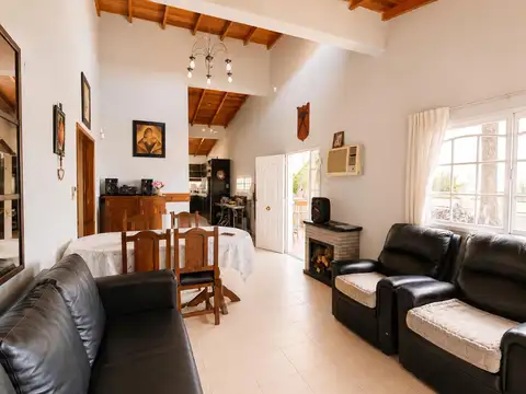 VENTA WILLIAM MORRIS PH 4 AMBIENTES TERRAZA COCHERA Y LOCAL