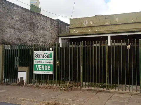 CASA 3 AMBIENTES LOTE 303 MTS2 APROX. PATIO ,LAVADERO ,TERRAZA ,COCHERA Y AL FONDO DEPARTAMENTO