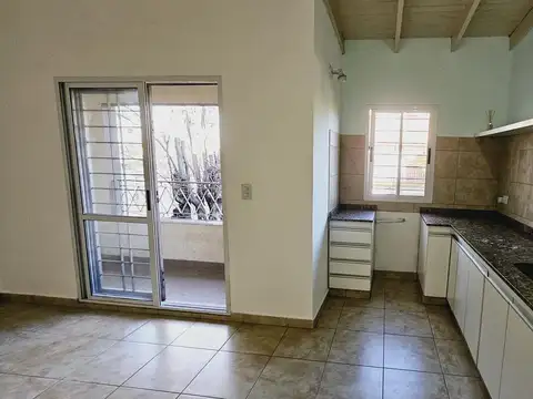Departamento en Alquiler en Villa Bosch, $ 500.000