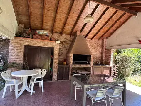 Quinta en Venta en Barrio Parque Leloir, USD 400.000