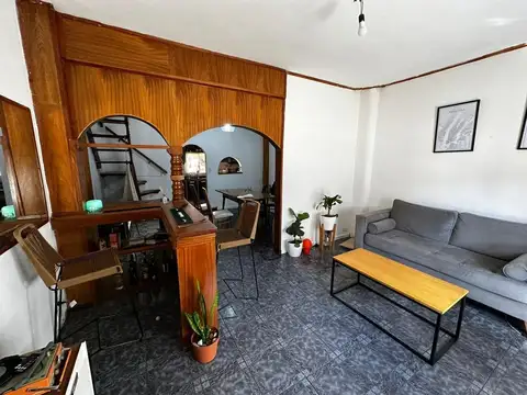 Depto Tipo Casa en Venta con 1 cocheras