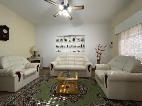 Casa en Venta en Bernal Oeste, USD 100.000