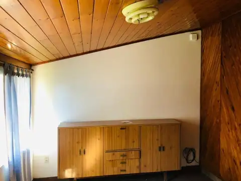 Casa 2 ambientes con 1 baño