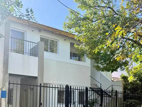 Alferez Hipólito Bouchard 2600, Piso pa