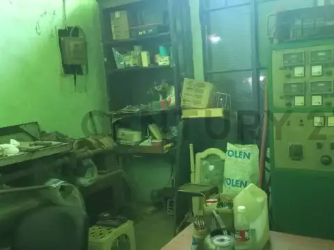 Medina 100, Piso 0