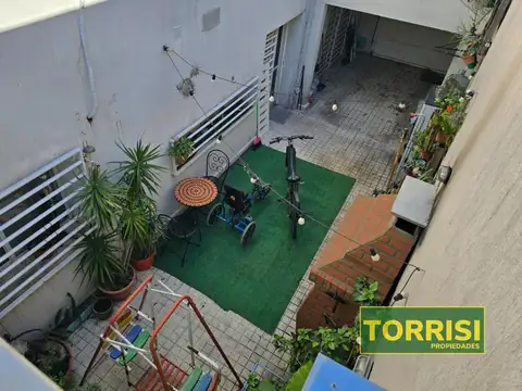 CASA 200m2 5amb LOTE PROP TERR PATIO COCH YAPEYÚ 500 ALMAGRO