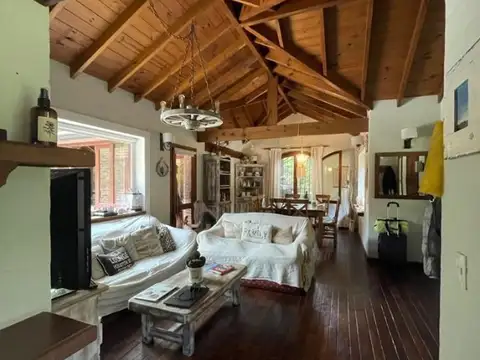 Casa en Venta en Carilo, USD 260.000