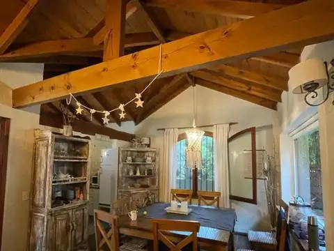 En Cariló | Casa estilo Mar del Plata - IMPECABLE! A1.-