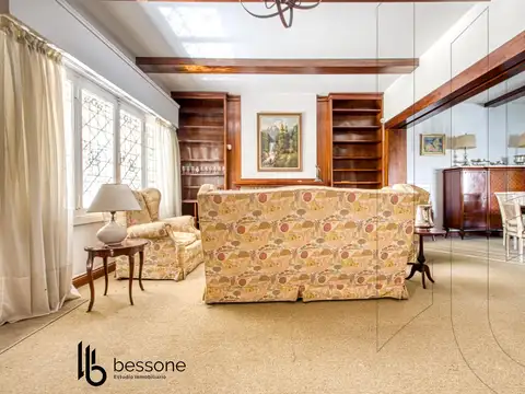 Casa 6 ambientes con 4 baños